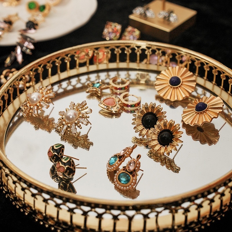 Vintage Items - New Hot Vintage Retro Style Earrings