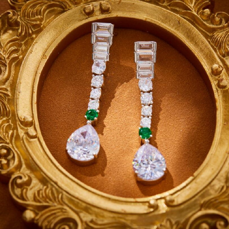 Designer Collection Style Earr - Vintage Collectible Jewelry recensione e prezzo