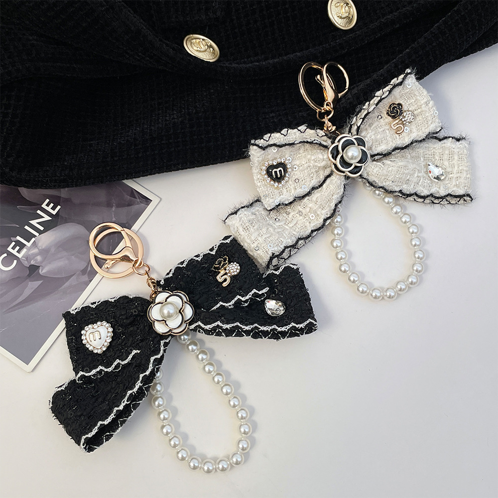 2026 Women's Cloth Bowknot Key - Vintage Collectible Jewelry recensione e prezzo