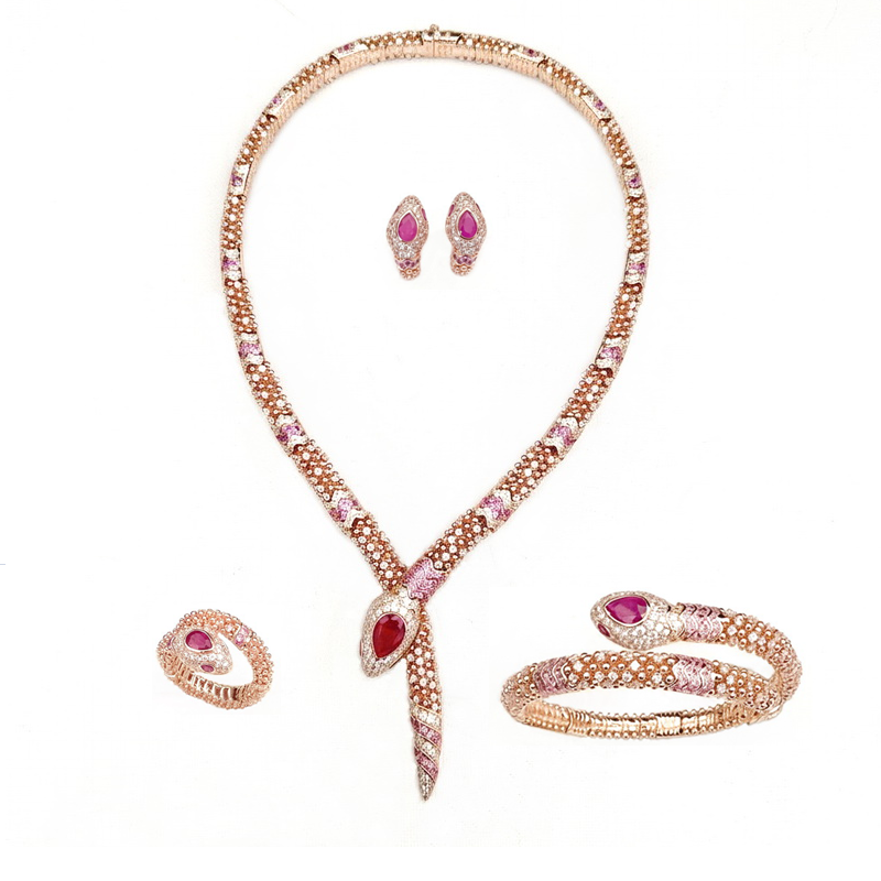 Designer Collection Necklace B - Vintage Collectible Jewelry recensione e prezzo
