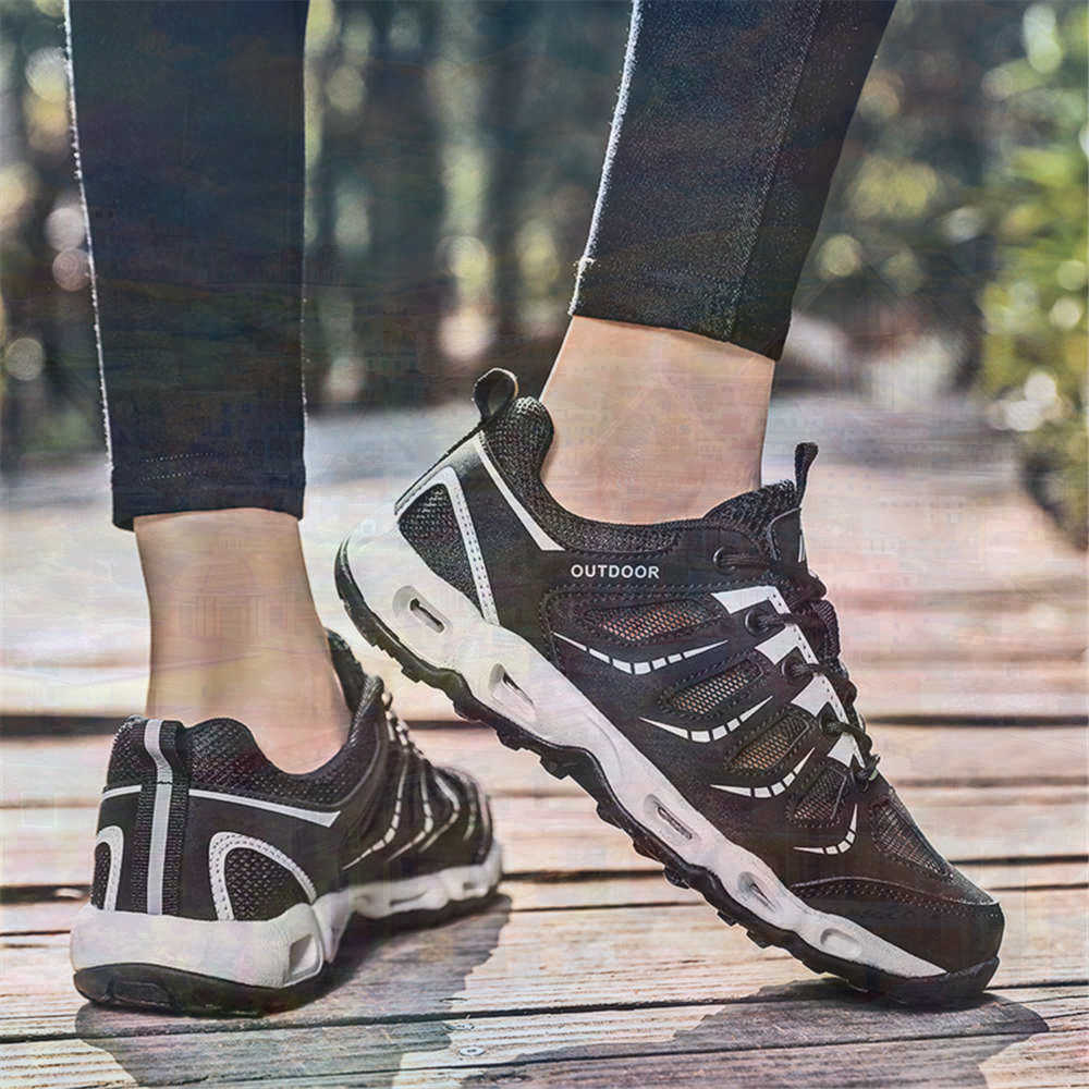 Sumer Round Tip Silver Sneaker - Vintage And Collectible Items recensione e prezzo