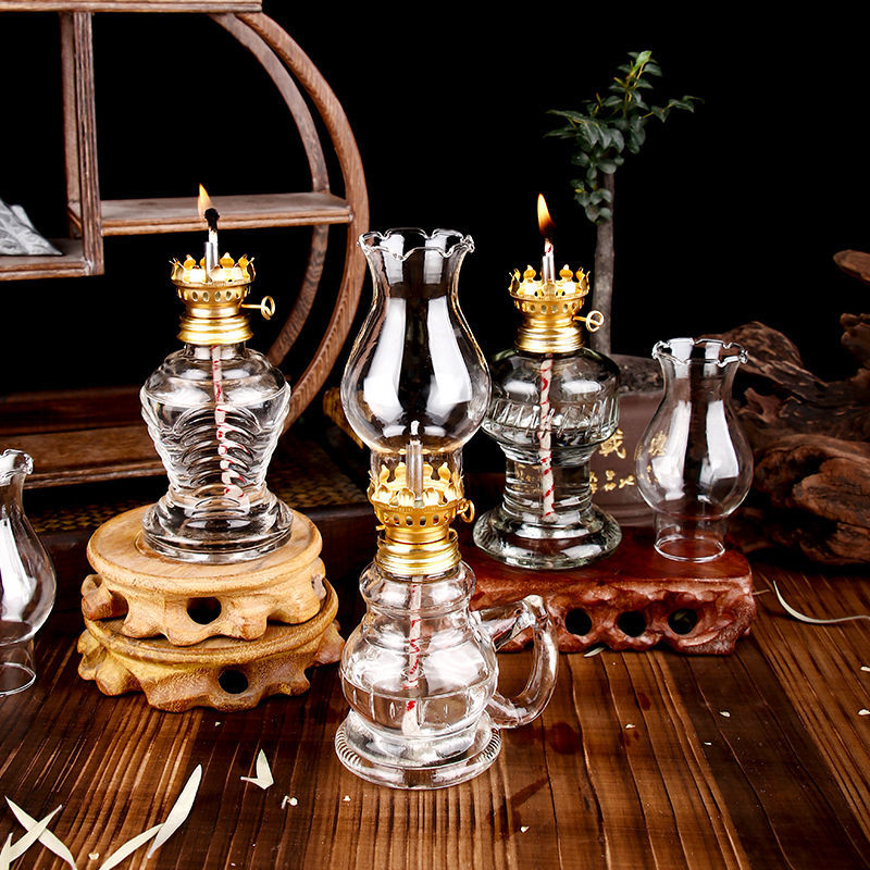 Glass Oil Lamp Classic Retro V - Collectible Vintage Lamps recensione e prezzo