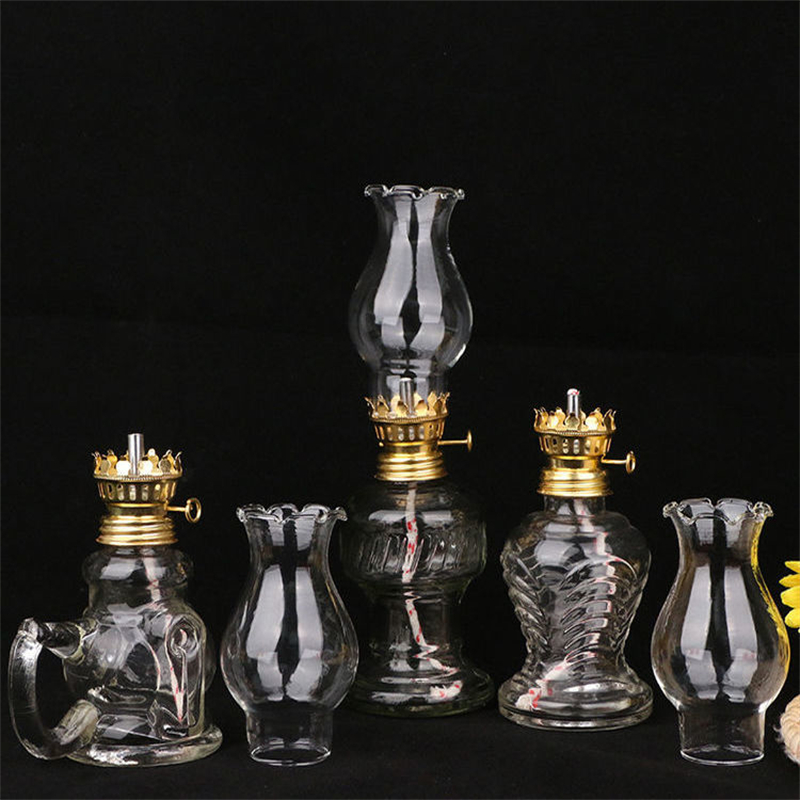 Glass Oil Lamp Classic Retro V - Collectible Vintage Lamps recensione e prezzo