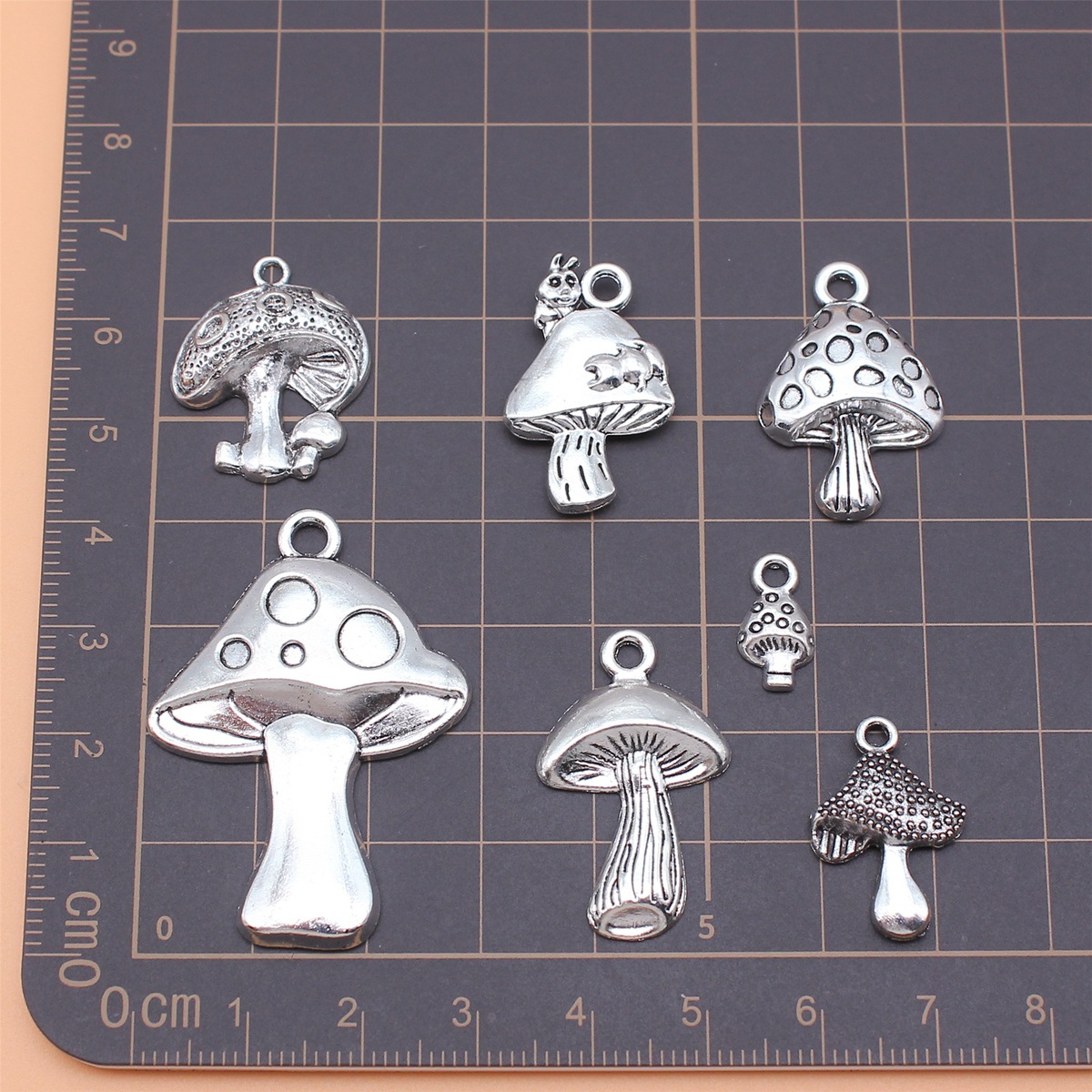 7pcs Antique Silver Color Mush - Vintage Collectible Jewelry recensione e prezzo