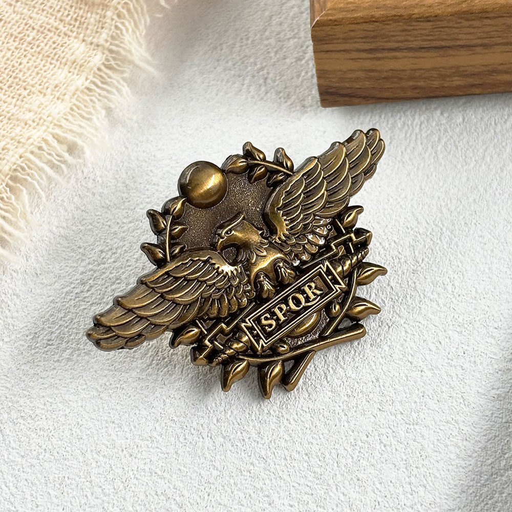 The Ancient Roman Empire Legio - Vintage Collectible Clothing recensione e prezzo